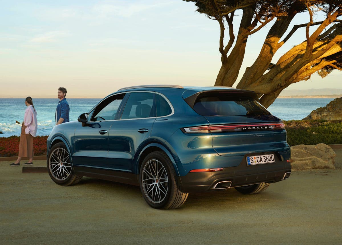 2025 porsche cayenne rear driver side exterior view
