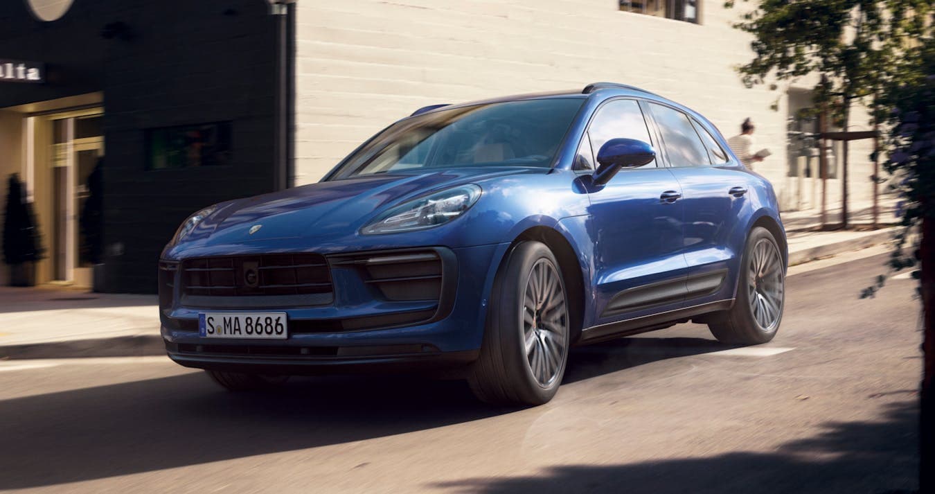 2025 Porsche macan front passenger side exterior view